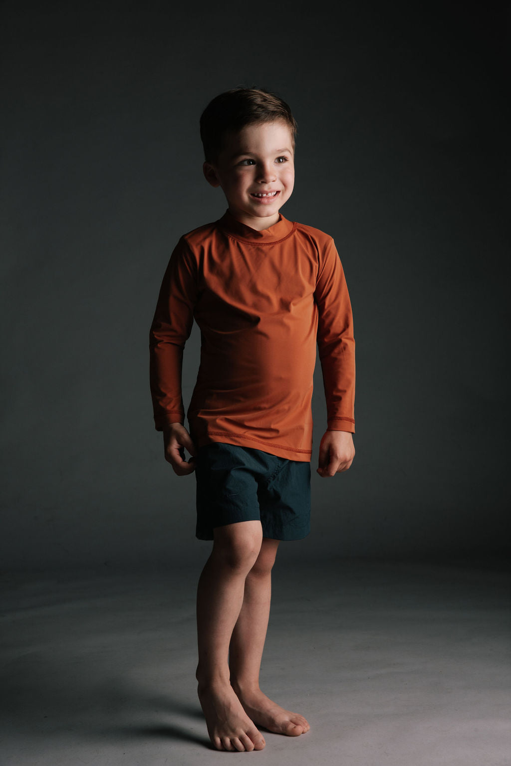 KIDS SUN TEE Nachhaltiges Kinder UV Shirt Rashguard in Terracotta mit UPF 50+